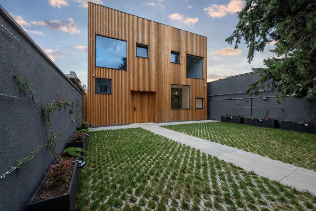 WhatsApp Image 2025-02-24 at 14.52.45_264f5c6b