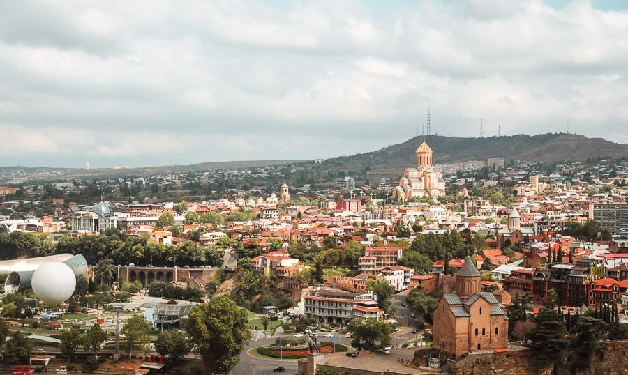 أسعار العقارات في جورجيا 2026 أهم العوامل وتأثيرها على الاستثمار